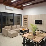 Villa Dom Nad Jeziorem Winna Gorka