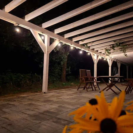 Dom Nad Jeziorem Winna Gorka * Miastko (Leszno)