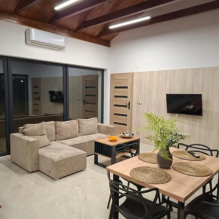 Villa Dom Nad Jeziorem Winna Gorka