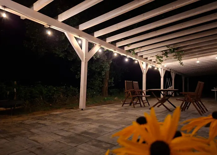 Dom Nad Jeziorem Winna Górka * Miastko (Leszno)